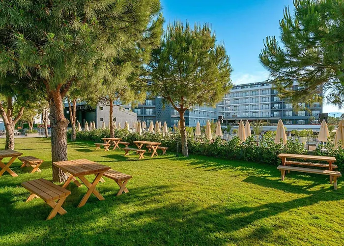 Vox Maris - Ultra Hotel Side